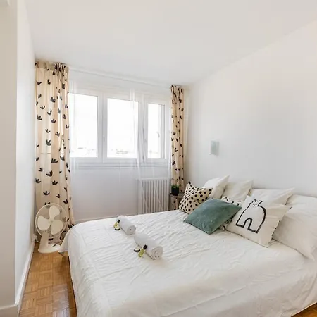 Guestready - Avec Vue Sur La Tour Eiffel Appartamento