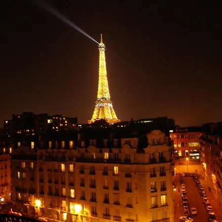 Guestready - Avec Vue Sur La Tour Eiffel * Parigi